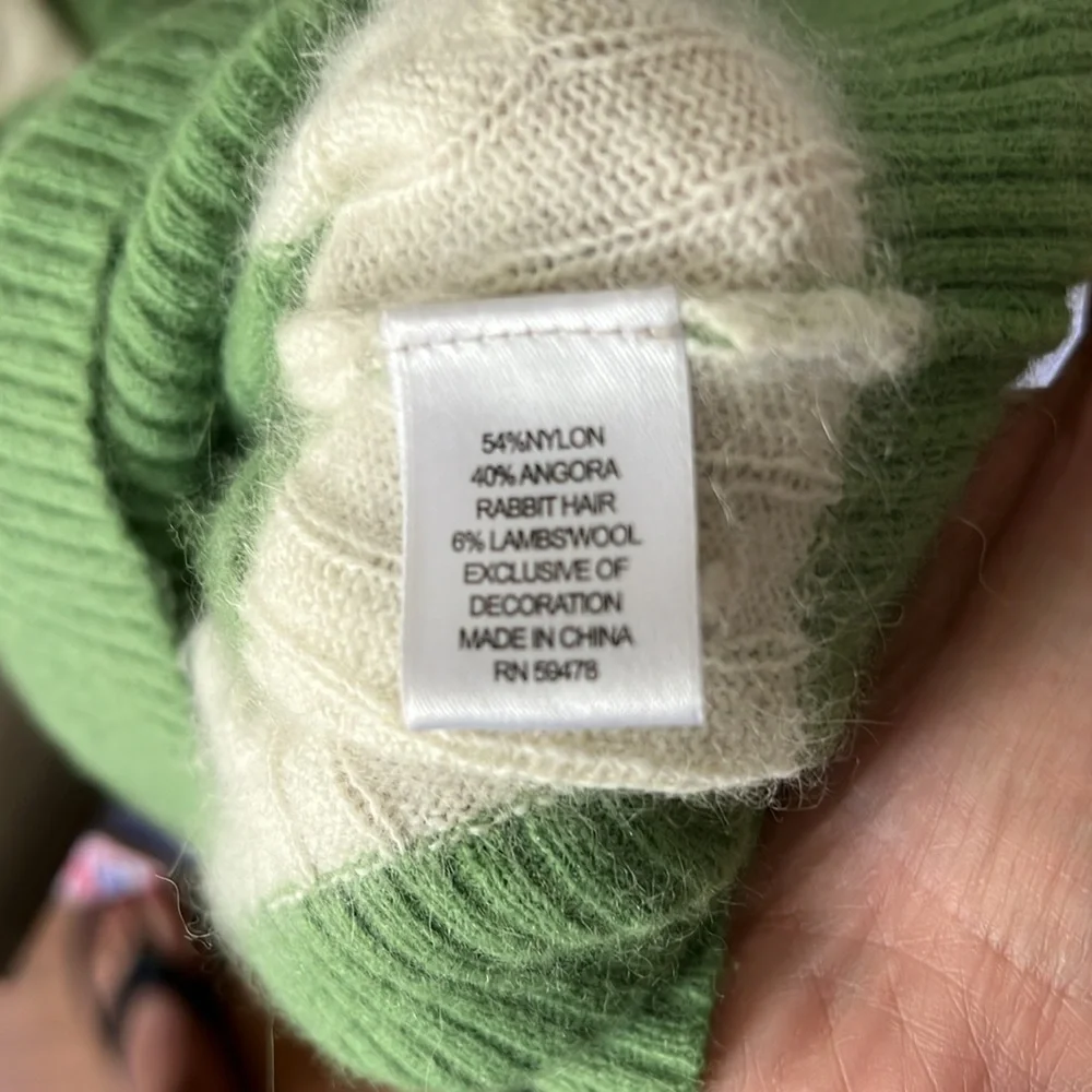 Angora Sweater - Picture 5 of 5